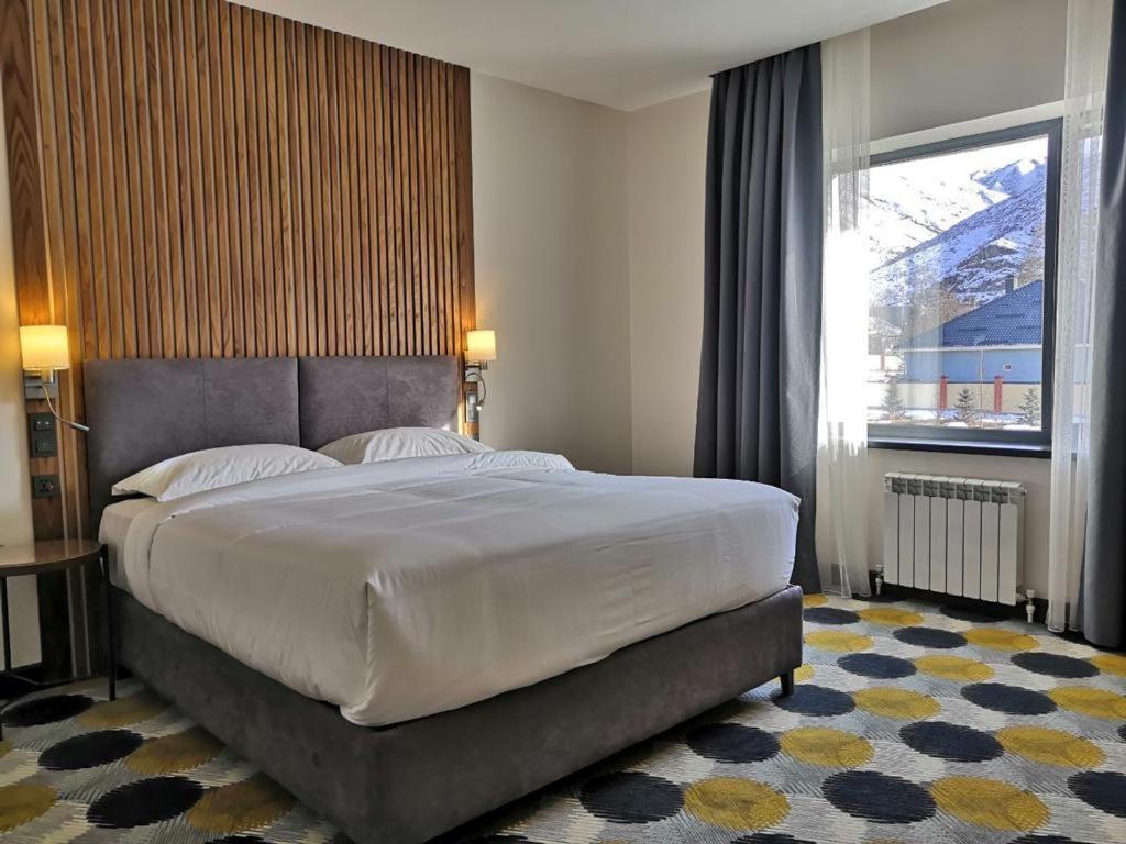 Grand Khan Tengri 4* Naryn Ngoại thất bức ảnh