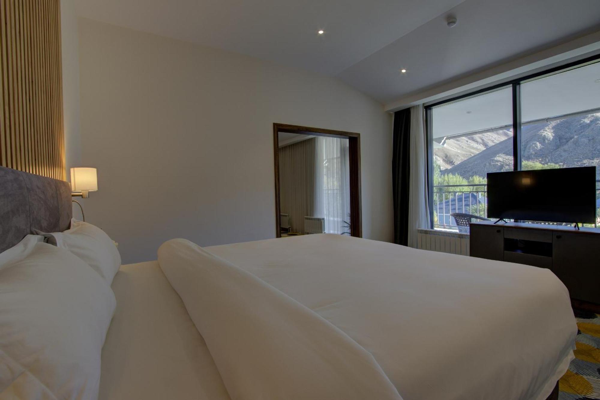 Grand Khan Tengri 4* Naryn Ngoại thất bức ảnh